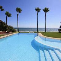 Villa at the first line of the sea / lake in Spain, Andalucia, 428 sq.m.