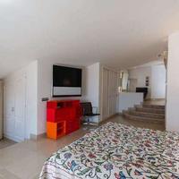 Villa in Spain, Andalucia, 328 sq.m.