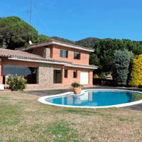 Дом в Испании, Каталония, Багур, 560 кв.м.