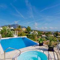 Villa in Spain, Andalucia, 618 sq.m.