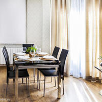 Дом в центре города в Испании, Каталония, Центр, 240 кв.м.