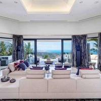 Villa in Spain, Andalucia, 950 sq.m.