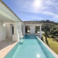 Villa in Spain, Andalucia, 722 sq.m.