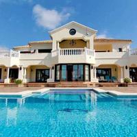 Villa in Spain, Andalucia, 911 sq.m.