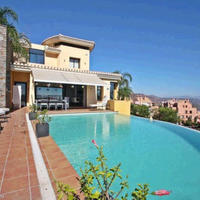 Villa in Spain, Andalucia, 452 sq.m.