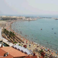 Отель (гостиница) на первой линии моря/озера в Испании, Андалусия, 5000 кв.м.