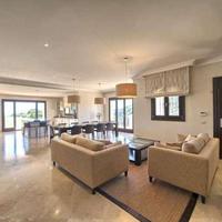 Villa in Spain, Andalucia, 1170 sq.m.