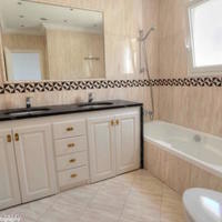 Villa in Spain, Catalunya, Girona, 400 sq.m.