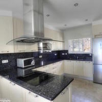 Villa in Spain, Catalunya, Girona, 400 sq.m.