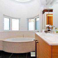 Villa in Spain, Andalucia, 510 sq.m.