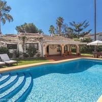 Villa in Spain, Comunitat Valenciana, Alicante, 190 sq.m.