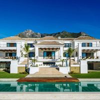 Villa in the mountains, in the village, at the seaside in Spain, Andalucia, Marbella, 1817 sq.m.