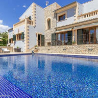 Villa in Spain, Balearic Islands, Palma, 322 sq.m.