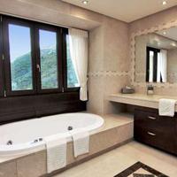 Villa in Spain, Andalucia, 822 sq.m.