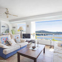 Penthouse at the first line of the sea / lake in Spain, Balearic Islands, Palma, 88 sq.m.