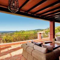 Villa in Spain, Andalucia, 870 sq.m.