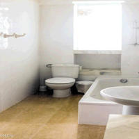 Вилла на первой линии моря/озера в Испании, Андалусия, 206 кв.м.