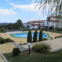 Квартира на первой линии моря/озера, в пригороде в Болгарии, Бургасская область, Елените, 100 кв.м.