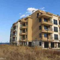 Flat at the first line of the sea / lake in Bulgaria, Burgas Province, Elenite, 72 sq.m.