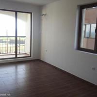 Flat at the first line of the sea / lake in Bulgaria, Gorna Kula, 74 sq.m.
