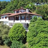 Villa in the city center in Italy, Lombardia, Varese