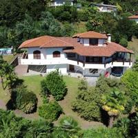 Villa in the city center in Italy, Lombardia, Varese