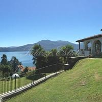 Villa in the city center in Italy, Lombardia, Varese