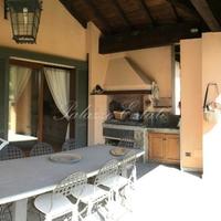 Вилла в Италии, Ломбардия, Варезе