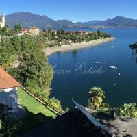 Вилла на первой линии моря/озера в Италии, Варезе