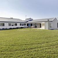 Вилла в пригороде в Италии, Венеция