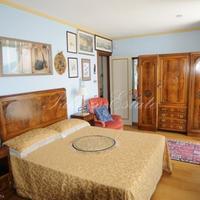 Вилла в центре города, на первой линии моря/озера в Италии, Варезе