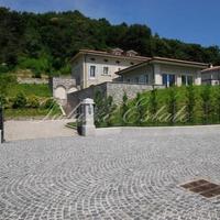 Villa in Italy, Varese