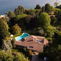 House in Italy, Lombardia, Varese, 1060 sq.m.