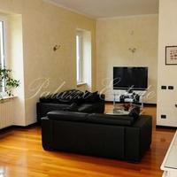 Villa in Italy, Varese, 1300 sq.m.