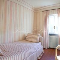 Villa in the city center in Italy, San Donnino