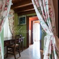 Другая коммерческая недвижимость в центре города в Италии, Венеция, 272 кв.м.