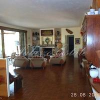 Вилла в Италии, Пьенца, 330 кв.м.