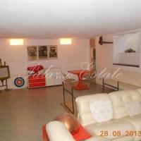 Вилла в Италии, Пьенца, 330 кв.м.