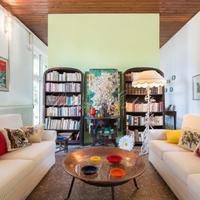 Вилла в центре города, на первой линии моря/озера в Италии, Варезе