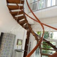 Вилла в центре города, на первой линии моря/озера в Италии, Варезе