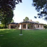 Вилла в Италии, Ломбардия, Варезе