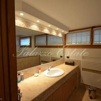 Вилла в Италии, Ломбардия, Варезе