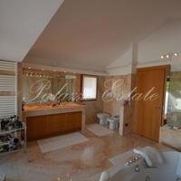 Вилла в Италии, Ломбардия, Варезе