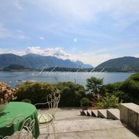 Вилла на второй линии моря/озера в Италии, Ломбардия, Варезе