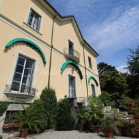 Вилла на второй линии моря/озера в Италии, Ломбардия, Варезе