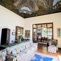 Вилла на второй линии моря/озера в Италии, Ломбардия, Варезе