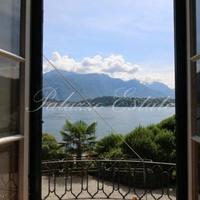 Вилла на второй линии моря/озера в Италии, Ломбардия, Варезе