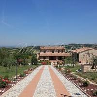 Дом в Италии, Джано-дель-Умбрия, 734 кв.м.