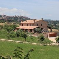 Дом в Италии, Джано-дель-Умбрия, 734 кв.м.