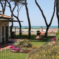 Villa at the first line of the sea / lake in Italy, Pienza, 240 sq.m.